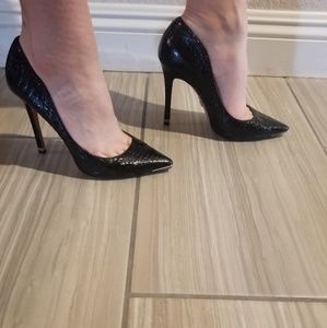 Michael Kors real snake skin   stilletto heel